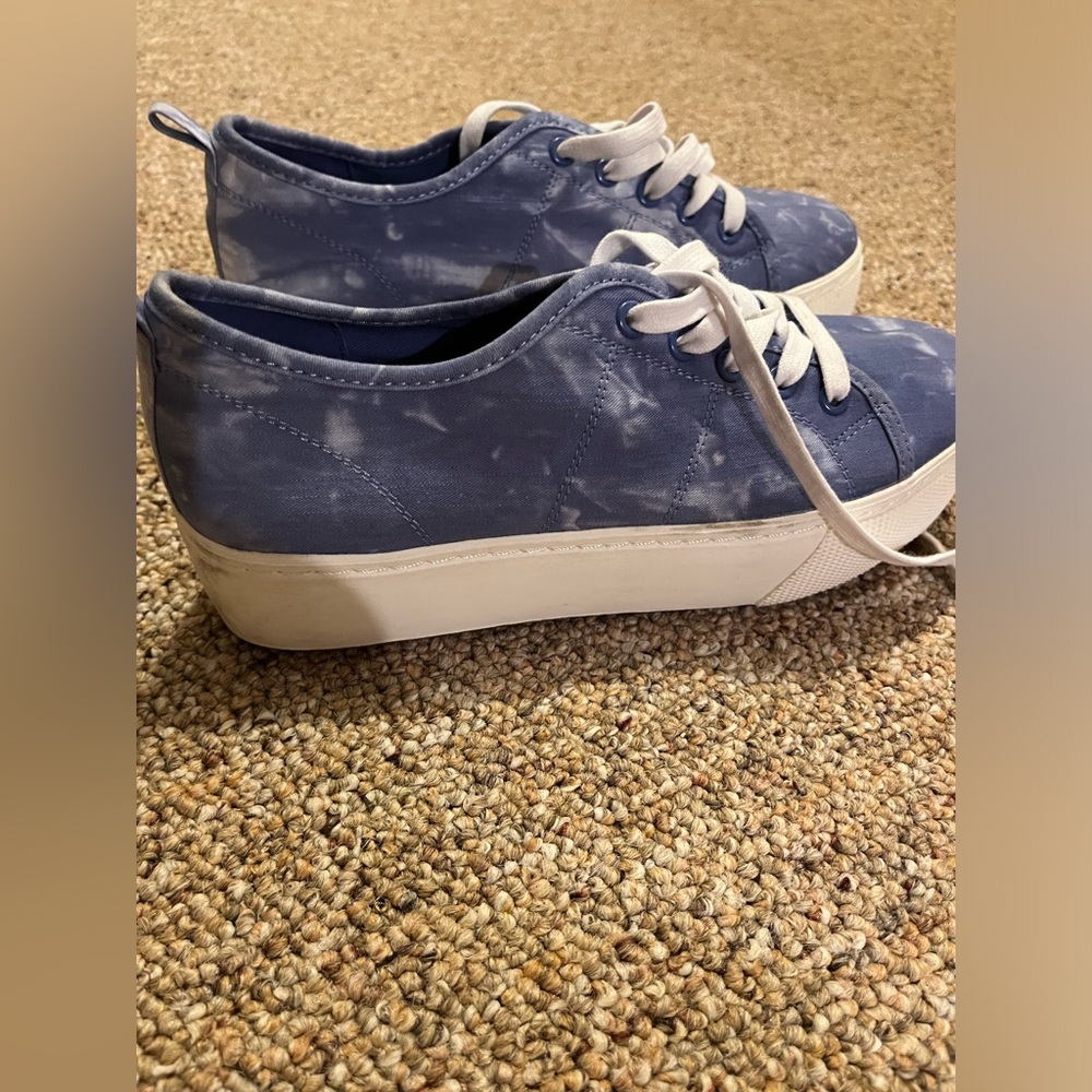platform sneakers